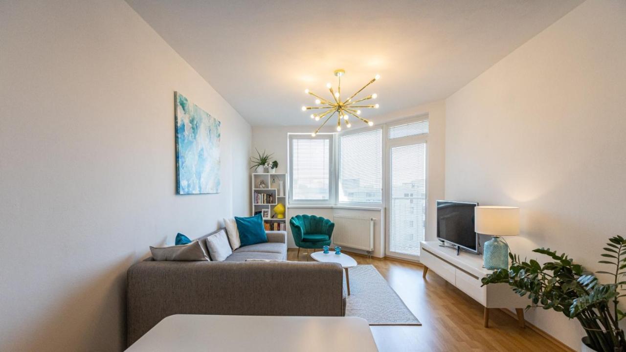 2 Room Apartment With Terrace, New Building, Jegeho Bratysława Zewnętrze zdjęcie