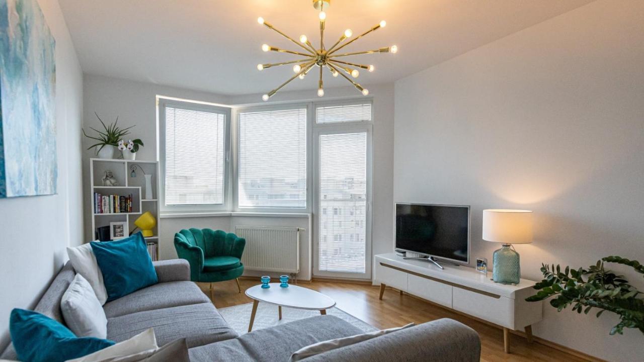 2 Room Apartment With Terrace, New Building, Jegeho Bratysława Zewnętrze zdjęcie