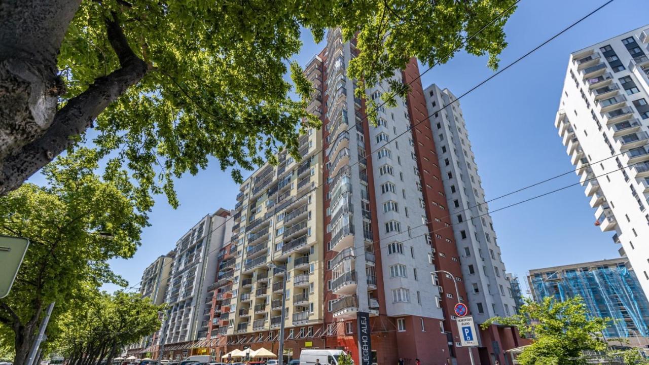 2 Room Apartment With Terrace, New Building, Jegeho Bratysława Zewnętrze zdjęcie