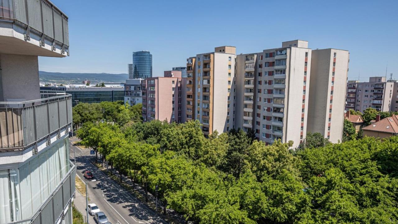 2 Room Apartment With Terrace, New Building, Jegeho Bratysława Zewnętrze zdjęcie
