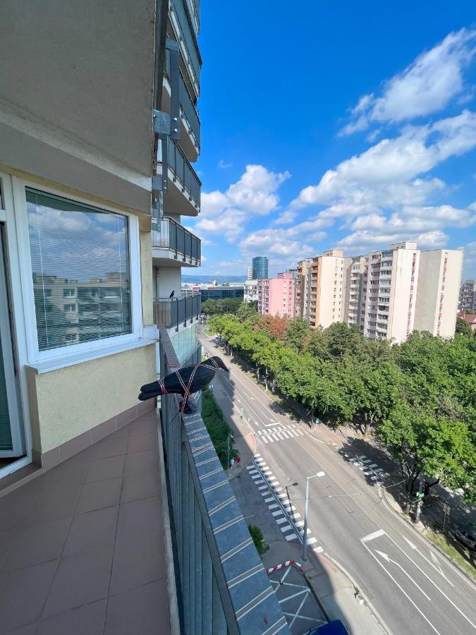 2 Room Apartment With Terrace, New Building, Jegeho Bratysława Zewnętrze zdjęcie
